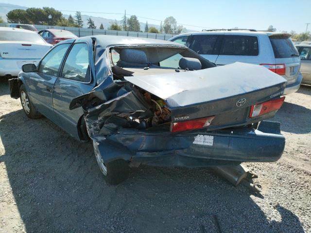 Photo 3 from auction – 2001 TOYOTA CAMRY CE with VIN 4T1BG22K51U779559