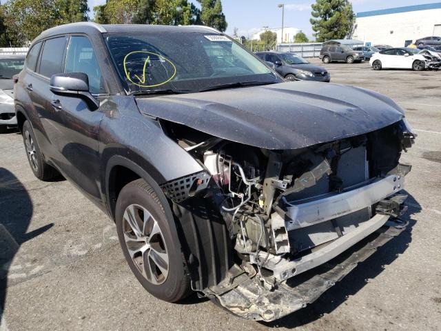 TOYOTA HIGHLANDER 2022 with VIN 5TDGZRAH3NS541982 - Photo from auction
