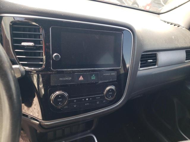 Photo 9 from auction – 2017 MITSUBISHI OUTLANDER with VIN JA4AD3A31HZ043685