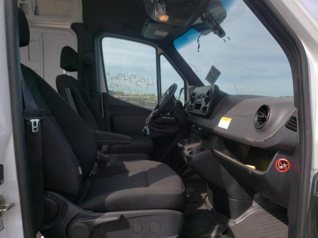 Photo 5 from auction – 2019 MERCEDES-BENZ SPRINTER 2 with VIN WD4PF0CD3KP026104