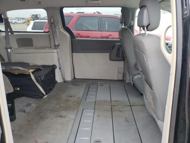 Photo 6 from auction – 2010 CHRYSLER TOWN & COU with VIN 2A4RR5D11AR461061