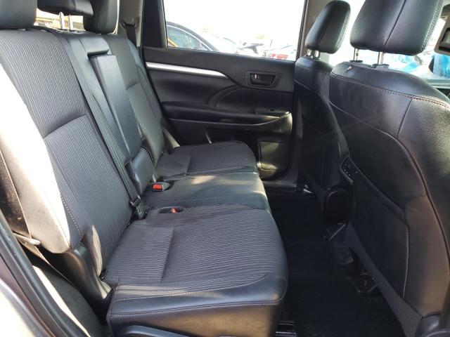 Photo 6 from auction – 2019 TOYOTA HIGHLANDER with VIN 5TDBZRFH4KS715119