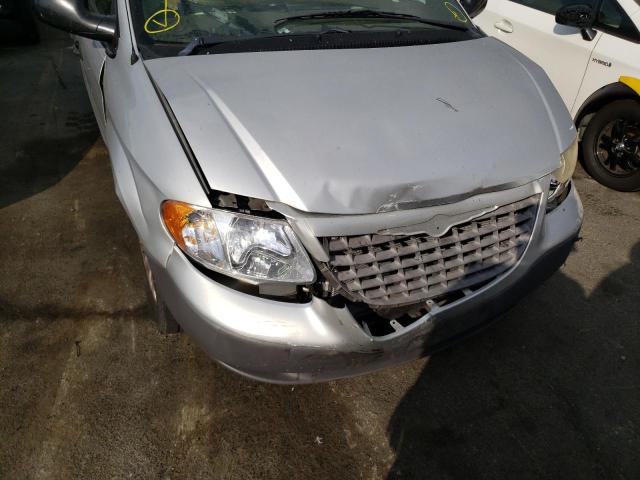 Photo 9 from auction – 2002 CHRYSLER VOYAGER with VIN 1C4GJ25392B674990