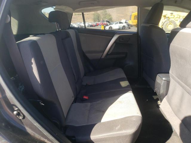 Photo 6 from auction – 2015 TOYOTA RAV4 LE with VIN JTMZFREV4FJ030555