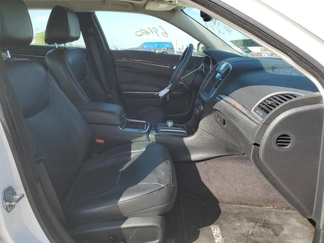 Photo 5 from auction – 2016 CHRYSLER 300C with VIN 2C3CCAEG4GH348474