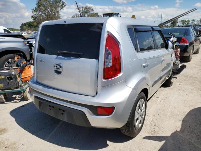 Photo 4 from auction – 2013 KIA SOUL with VIN KNDJT2A56D7526759