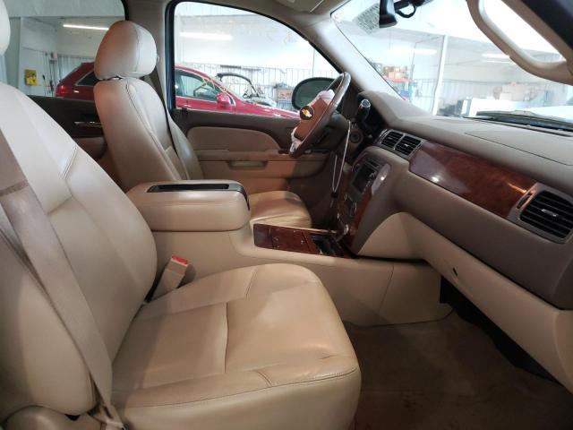 Photo 5 from auction – 2011 CHEVROLET AVALANCHE with VIN 3GNTKGE39BG303092