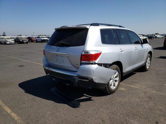 Photo 4 from auction – 2012 TOYOTA HIGHLANDER with VIN 5TDBK3EH9CS143842