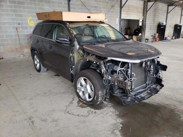 TOYOTA HIGHLANDER 2017 with VIN 5TDYZRFH8HS231022 - Photo from auction