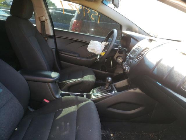Photo 5 from auction – 2017 KIA FORTE LX with VIN 3KPFK4A73HE034847