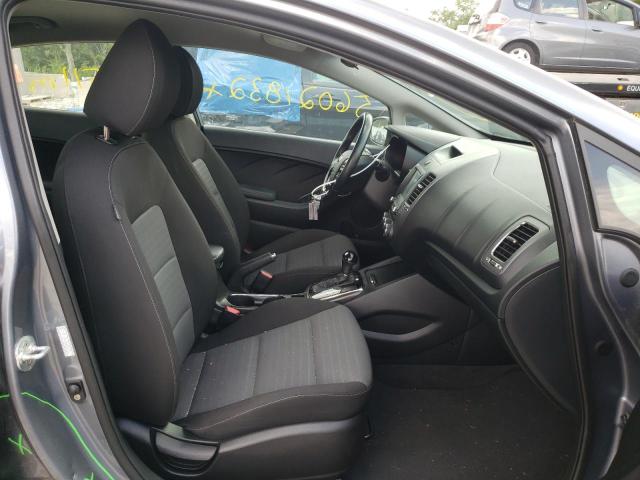 Photo 5 from auction – 2017 KIA FORTE LX with VIN 3KPFL4A70HE020126