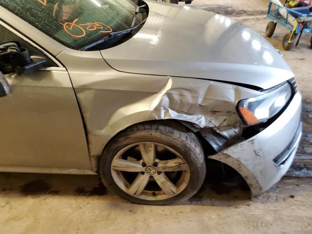 Photo 9 from auction – 2012 VOLKSWAGEN PASSAT SE with VIN 1VWBP7A32CC085428