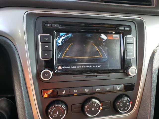Photo 9 from auction – 2015 VOLKSWAGEN PASSAT S with VIN 1VWAT7A33FC080184
