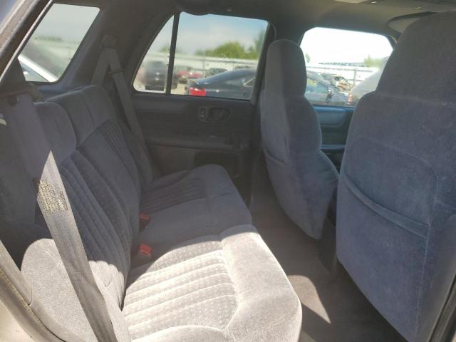 Photo 6 from auction – 2000 CHEVROLET BLAZER with VIN 1GNCS13W0Y2303347
