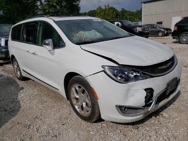 CHRYSLER PACIFICA 2017 with VIN 2C4RC1GG7HR744655 - Photo from auction