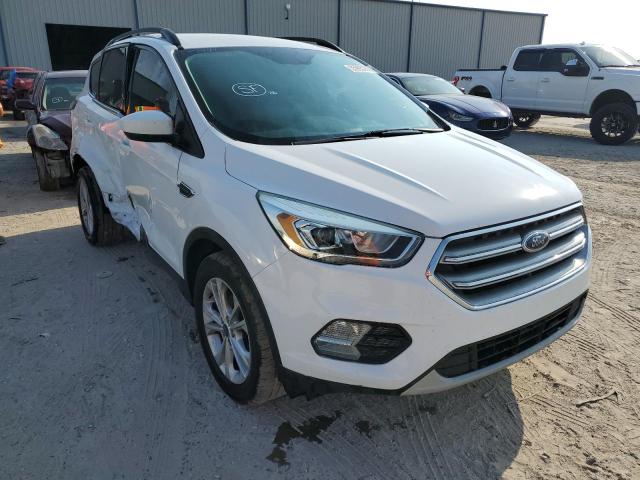FORD ESCAPE SE 2017 with VIN 1FMCU0GD5HUD04905 - Photo from auction