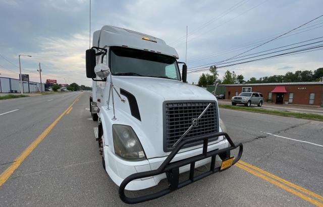 Photo 1 from auction – 2008 VOLVO VN VNL with VIN 4V4NC9GH48N462870