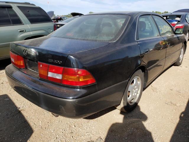Photo 4 from auction – 1999 LEXUS ES 300 with VIN JT8BF28G8X0197237