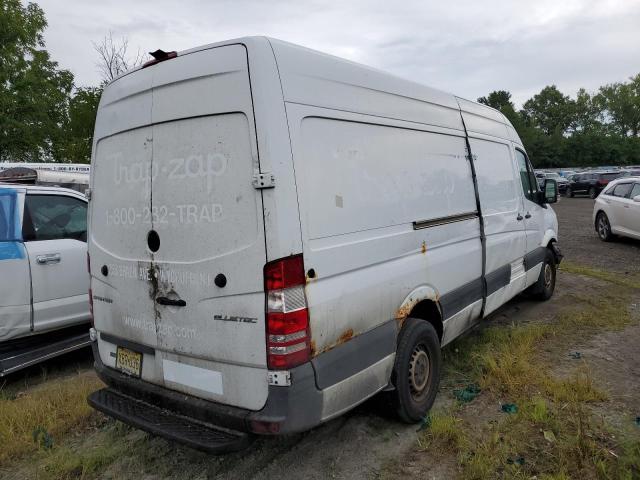 Photo 4 from auction – 2014 MERCEDES-BENZ SPRINTER 2 with VIN WD3PE8DC3E5934984