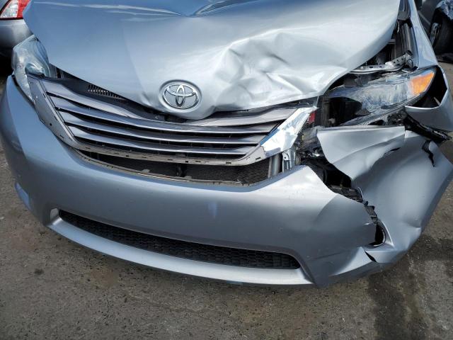 Photo 9 from auction – 2017 TOYOTA SIENNA XLE with VIN 5TDDZ3DC6HS168263