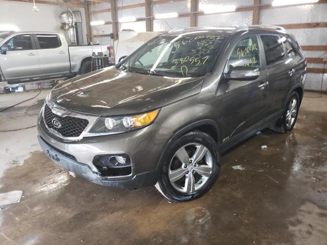 Photo 2 from auction – 2013 KIA SORENTO EX with VIN 5XYKUDA20DG380557