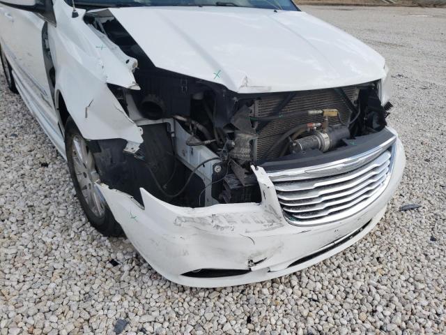 Photo 9 from auction – 2014 CHRYSLER TOWN & COU with VIN 2C4RC1BG2ER460269