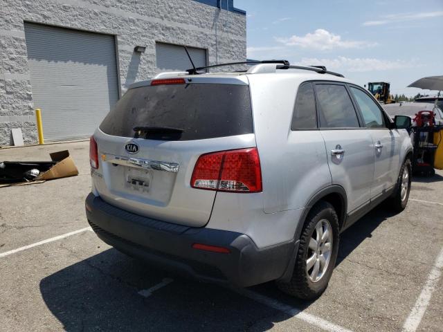 Photo 4 from auction – 2013 KIA SORENTO with VIN 5XYKT4A25DG336895
