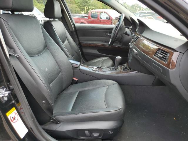 Photo 5 from auction – 2006 BMW 325 I with VIN WBAVB13536KX32095