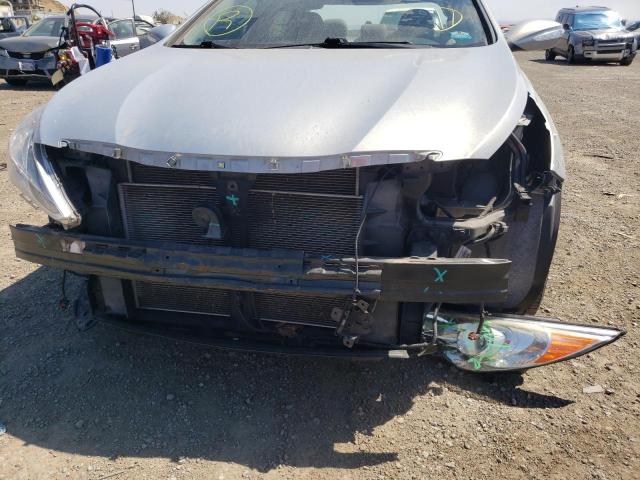 Photo 9 from auction – 2011 HYUNDAI SONATA SE with VIN 5NPEC4AC3BH303437
