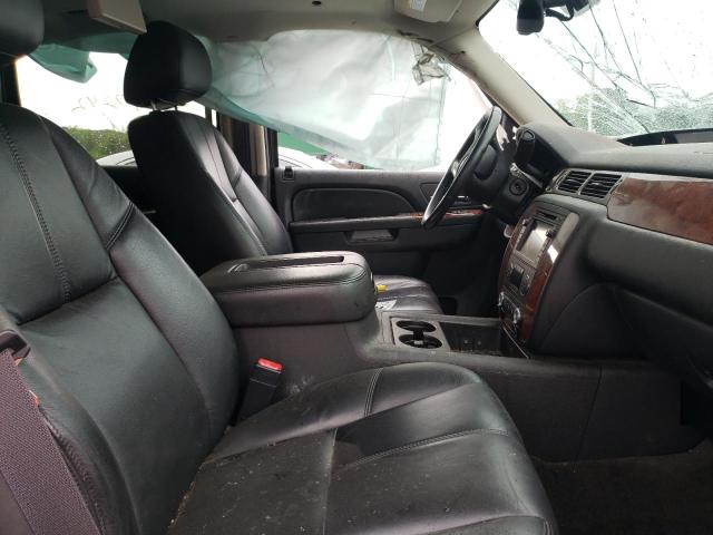 Photo 5 from auction – 2011 CHEVROLET SUBURBAN K with VIN 1GNSKJE33BR393557
