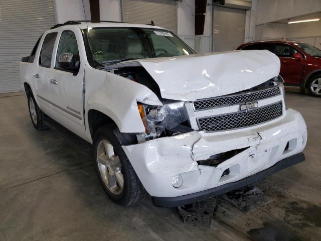 CHEVROLET AVALANCHE 2011 with VIN 3GNTKGE39BG303092 - Photo from auction