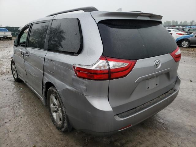 Photo 3 from auction – 2018 TOYOTA SIENNA LE with VIN 5TDKZ3DC6JS915065