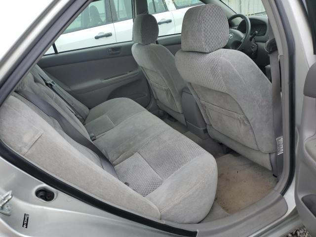 Photo 6 from auction – 2004 TOYOTA CAMRY LE with VIN 4T1BE32K44U820571