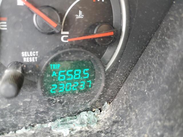 Photo 8 from auction – 2004 HONDA PILOT EXL with VIN 2HKYF18664H538792