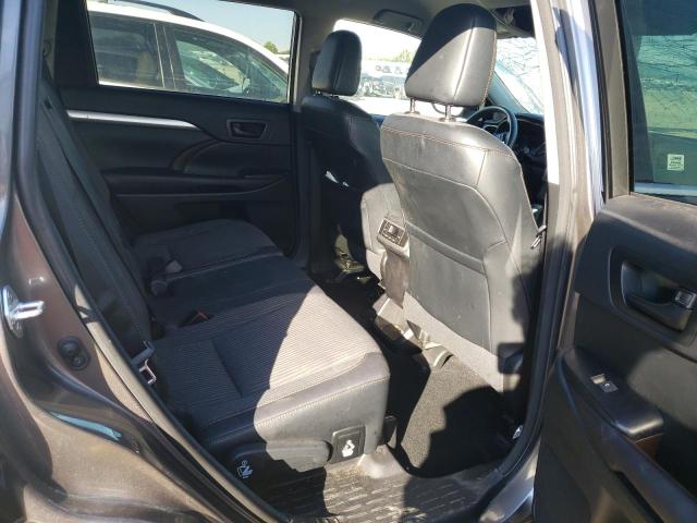 Photo 6 from auction – 2016 TOYOTA HIGHLANDER with VIN 5TDBKRFH2GS352654