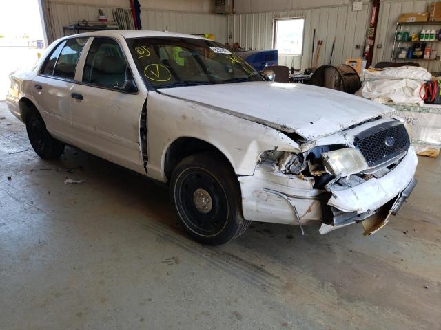FORD CROWN VICT 2004 with VIN 2FAHP71W24X136704 - Photo from auction