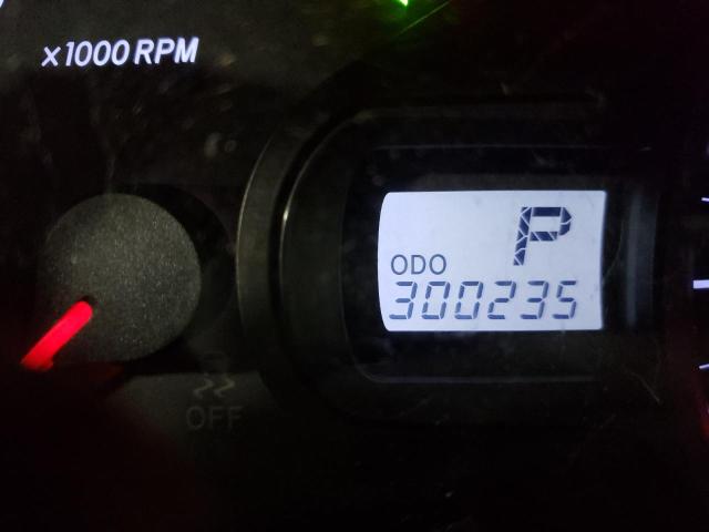 Photo 8 from auction – 2011 TOYOTA SIENNA LE with VIN 5TDKK3DC1BS009444