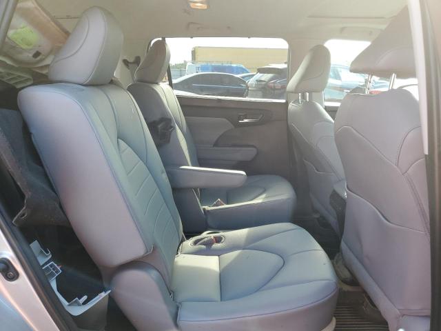 Photo 6 from auction – 2021 TOYOTA HIGHLANDER with VIN 5TDGZRBH2MS132286