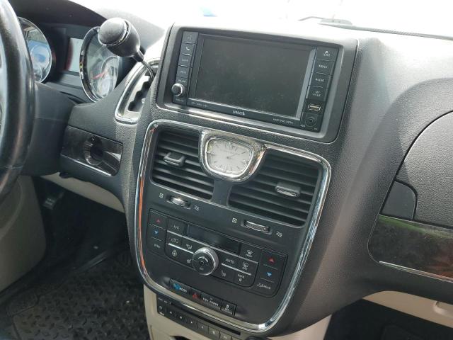 Photo 9 from auction – 2011 CHRYSLER TOWN & COU with VIN 2A4RR8DG3BR665903