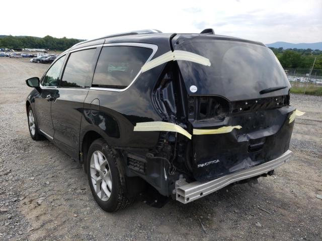 Photo 3 from auction – 2018 CHRYSLER PACIFICA T with VIN 2C4RC1EG4JR311013