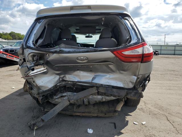Photo 9 from auction – 2017 TOYOTA SIENNA XLE with VIN 5TDDZ3DC4HS154183