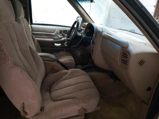 Photo 5 from auction – 2000 GMC JIMMY with VIN 1GKCT18W7YK198079