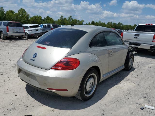 Photo 4 from auction – 2013 VOLKSWAGEN BEETLE with VIN 3VWJP7AT5DM613636