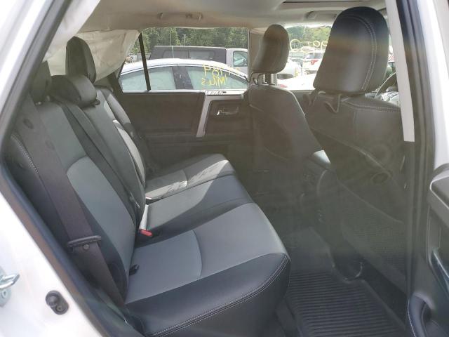 Photo 6 from auction – 2019 TOYOTA 4RUNNER SR with VIN JTEBU5JR7K5707069