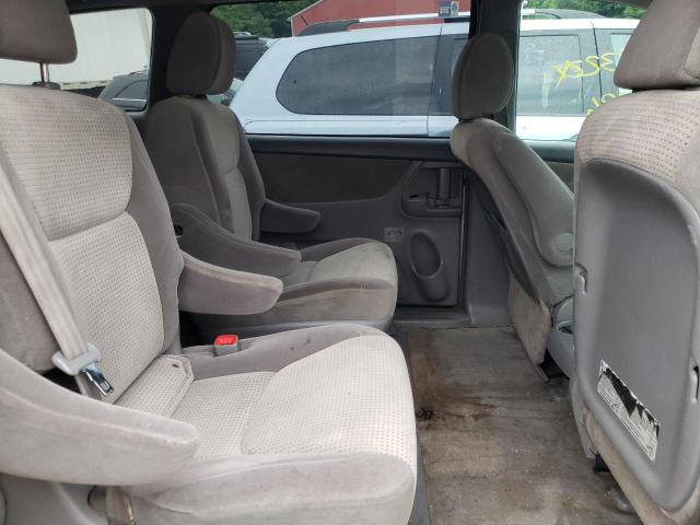 Photo 6 from auction – 2010 TOYOTA SIENNA CE with VIN 5TDKK4CC3AS313560