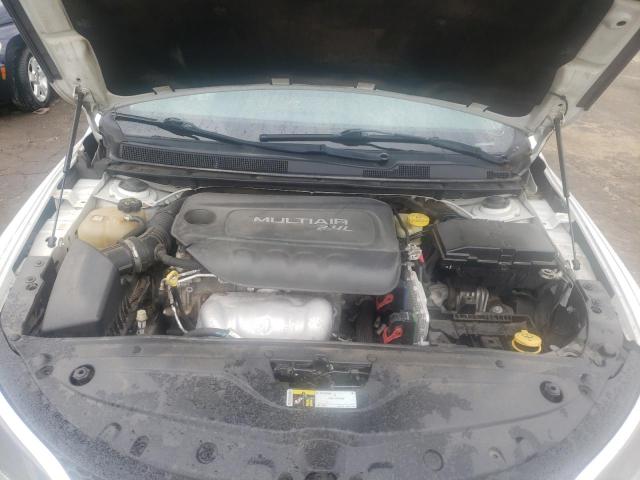 Photo 7 from auction – 2015 CHRYSLER 200 C with VIN 1C3CCCCB1FN549516
