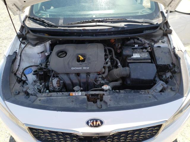Photo 7 from auction – 2018 KIA FORTE LX with VIN 3KPFK4A78JE182014