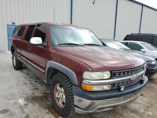 CHEVROLET SILVERADO 2000 with VIN 1GCEK19T5YE338155 - Photo from auction