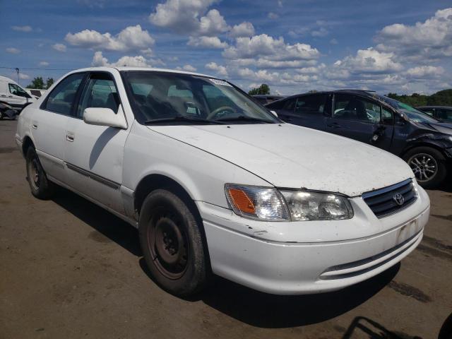 Photo 1 from auction – 2000 TOYOTA CAMRY CE with VIN 4T1BG22K5YU986446
