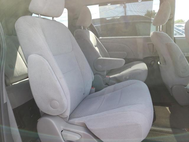 Photo 6 from auction – 2015 TOYOTA SIENNA LE with VIN 5TDJK3DC8FS124916